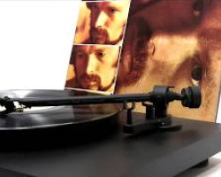 Van Morrison - Into The Mystic (Official Vinyl Video)