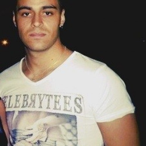 Photo de Armani, Homme 33 ans, de Asnières-sur-Seine Île-de-France