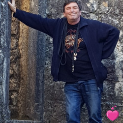 Photo de NAEJ, Homme 63 ans, de Cergy Île-de-France