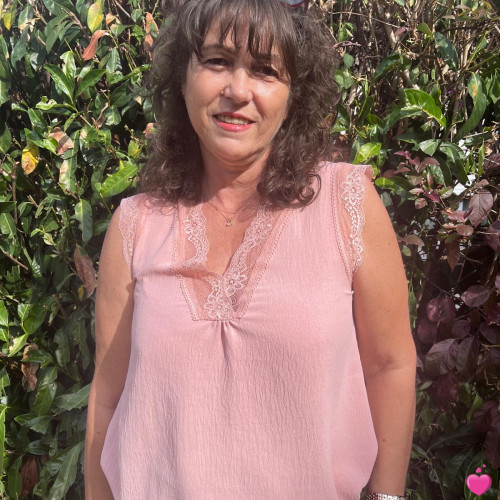 Photo de HNv, Femme 62 ans, de Combs-la-Ville Île-de-France