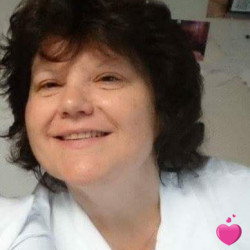 Photo de Lyly, Femme 62 ans, de Saint-Mathurin-sur-Loire Pays-de-la-Loire