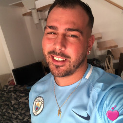 Photo de Mike1987, Homme 38 ans, de La Bouilladisse Provence-Alpes-Côte-dʿAzur