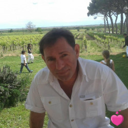 Photo de Joy, Homme 55 ans, de Beynac-et-Cazenac Aquitaine