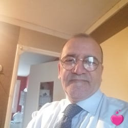Photo de Jonas, Homme 66 ans, de Paris Île-de-France