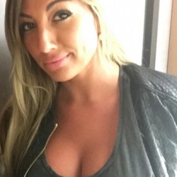 Photo de Aurelia06, Femme 36 ans, de Saint-Laurent-du-Var Provence-Alpes-Côte-dʿAzur