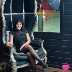 Foto de Novais, Mulher 42 anos, de Neauphle-le-Vieux Île-de-France