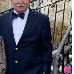 Photo de KALU, Homme 66 ans, de Aix-en-Provence Provence-Alpes-Côte-dʿAzur