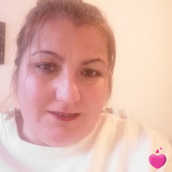 Photo de Carly, Femme 48 ans, de Le Mesnil-Amelot Île-de-France
