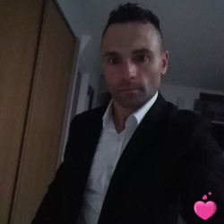 Photo de Manelalgarvui, Homme 41 ans, de Les Pennes-Mirabeau Provence-Alpes-Côte-dʿAzur