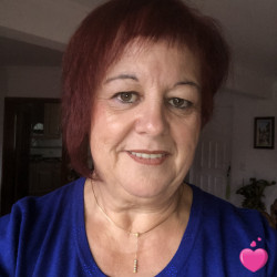 Photo de Cina, Femme 66 ans, de Versailles Île-de-France
