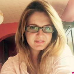Photo de angela00, Femme 43 ans, de Auriol Provence-Alpes-Côte-dʿAzur