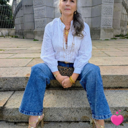 Photo de Minhota76130, Femme 60 ans, de Mont-Saint-Aignan Haute-Normandie
