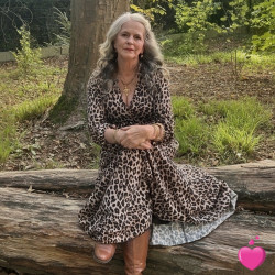 Photo de Minhota76130, Femme 60 ans, de Mont-Saint-Aignan Haute-Normandie