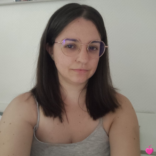 Photo de niki, Femme 33 ans, de Maisons-Alfort Île-de-France