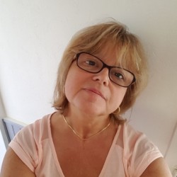 Photo de SERENA, Femme 60 ans, de Montreuil Île-de-France