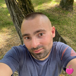 Photo de Oliver, Homme 39 ans, de Brie-Comte-Robert Île-de-France