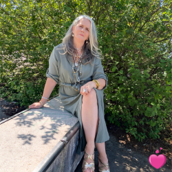 Photo de Minhota76130, Femme 59 ans, de Mont-Saint-Aignan Haute-Normandie