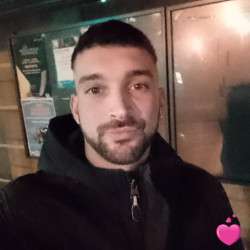 Photo de Lói, Homme 29 ans, de Versailles Île-de-France