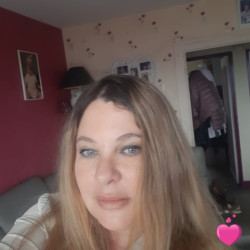 Photo de Shanmati, Femme 54 ans, de Jouarre Île-de-France