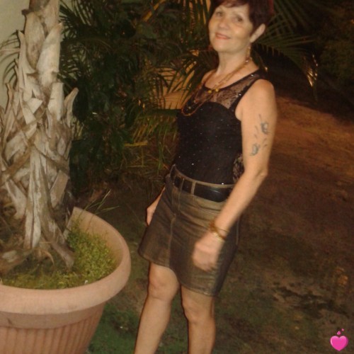 Photo de hoarau, Femme 66 ans, de Saint-Joseph Saint-Pierre