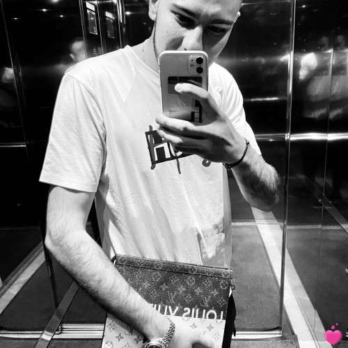 Photo de Julien-frz, Homme 27 ans, de Aix-en-Provence Provence-Alpes-Côte-dʿAzur