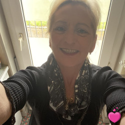 Foto de armande, Mulher 61 anos, de Wittenheim Alsace