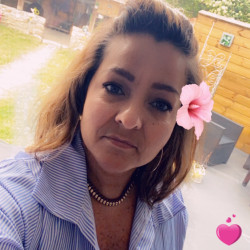 Photo de Nel, Femme 50 ans, de Saint-Fargeau-Ponthierry Île-de-France