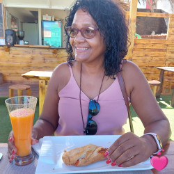 Photo de Neudo40, Femme 60 ans, de Póvoa de Santa Iria Région de Lisbonne (Lisboa)