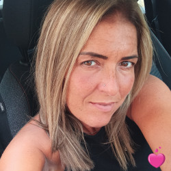 Foto de Deva, Mulher 49 anos, de Milly-la-Forêt Île-de-France