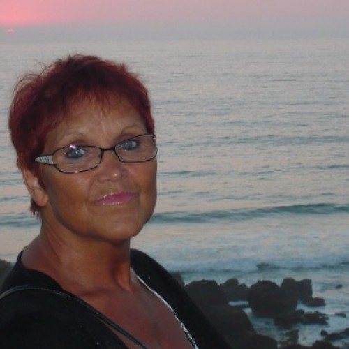 Photo de leal, Femme 68 ans, de Versailles Île-de-France