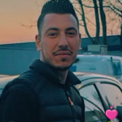 Photo de Nassim, Homme 26 ans, de Neuilly-sur-Marne Île-de-France